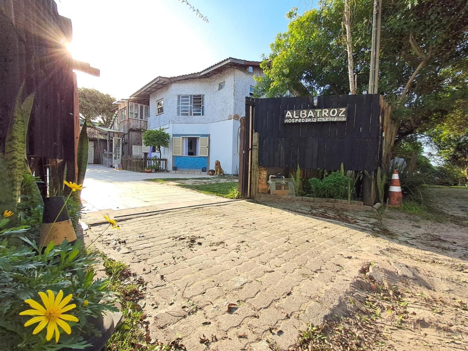 Casa Da Lagoa - Albatroz Hospedaria อิงบิตูบา ภายนอก รูปภาพ